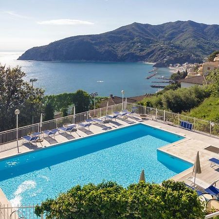 Appartamenti Enrica With Amazing View Монелья Экстерьер фото