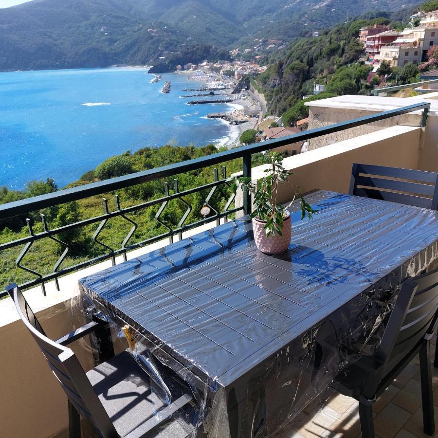 Appartamenti Enrica With Amazing View Монелья Экстерьер фото
