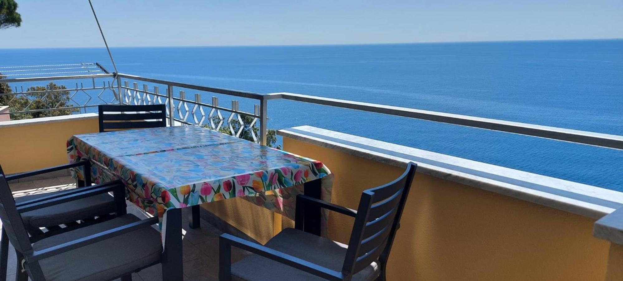 Appartamenti Enrica With Amazing View Монелья Экстерьер фото